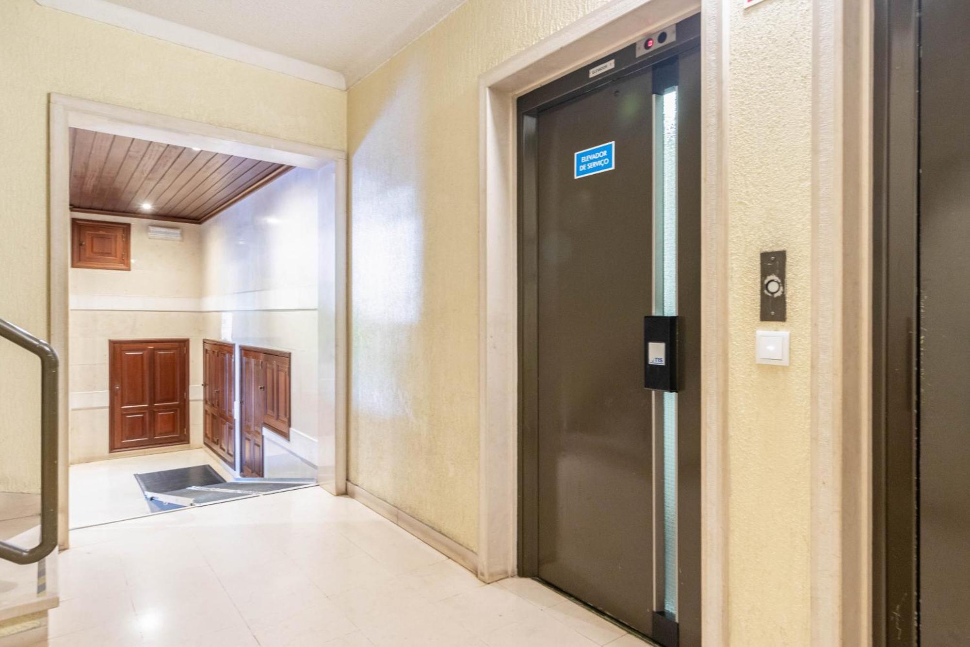 Central Cascais Apartment With Private Parking エクステリア 写真